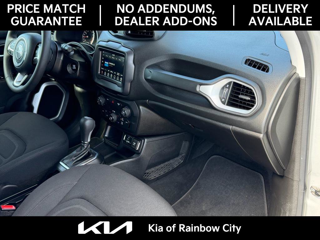 Used 2018 Jeep Renegade Latitude image 21