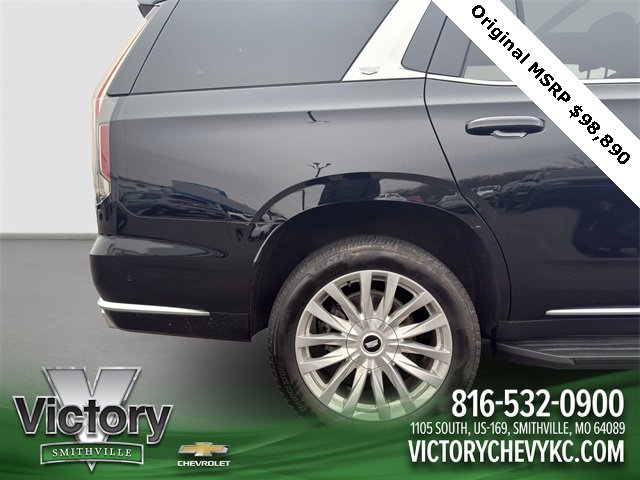 Used 2024 Cadillac Escalade Premium Luxury w/ LPO, Floor Liner Package image 28