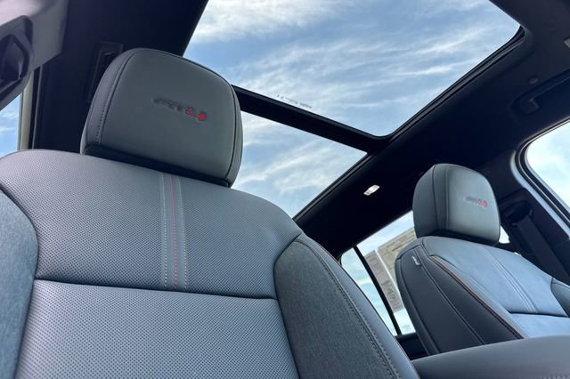 New 2026 GMC Acadia AT4 w/ Super Cruise Package AWD/4WD image 20