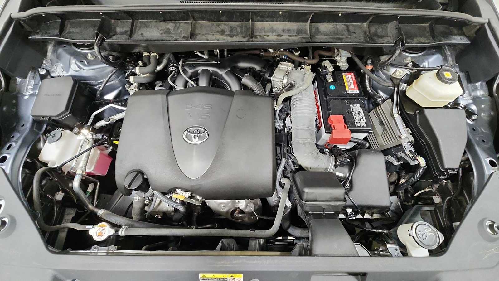 Certified 2022 Toyota Highlander XLE AWD/4WD image 32