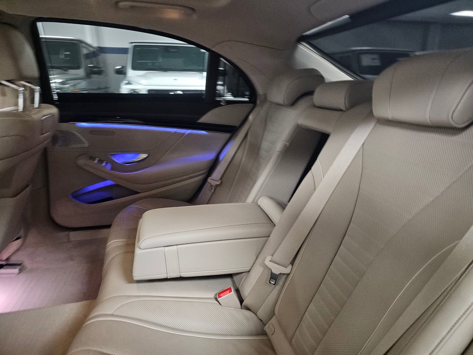 Used 2018 Mercedes-Benz S 560 Sedan image 8