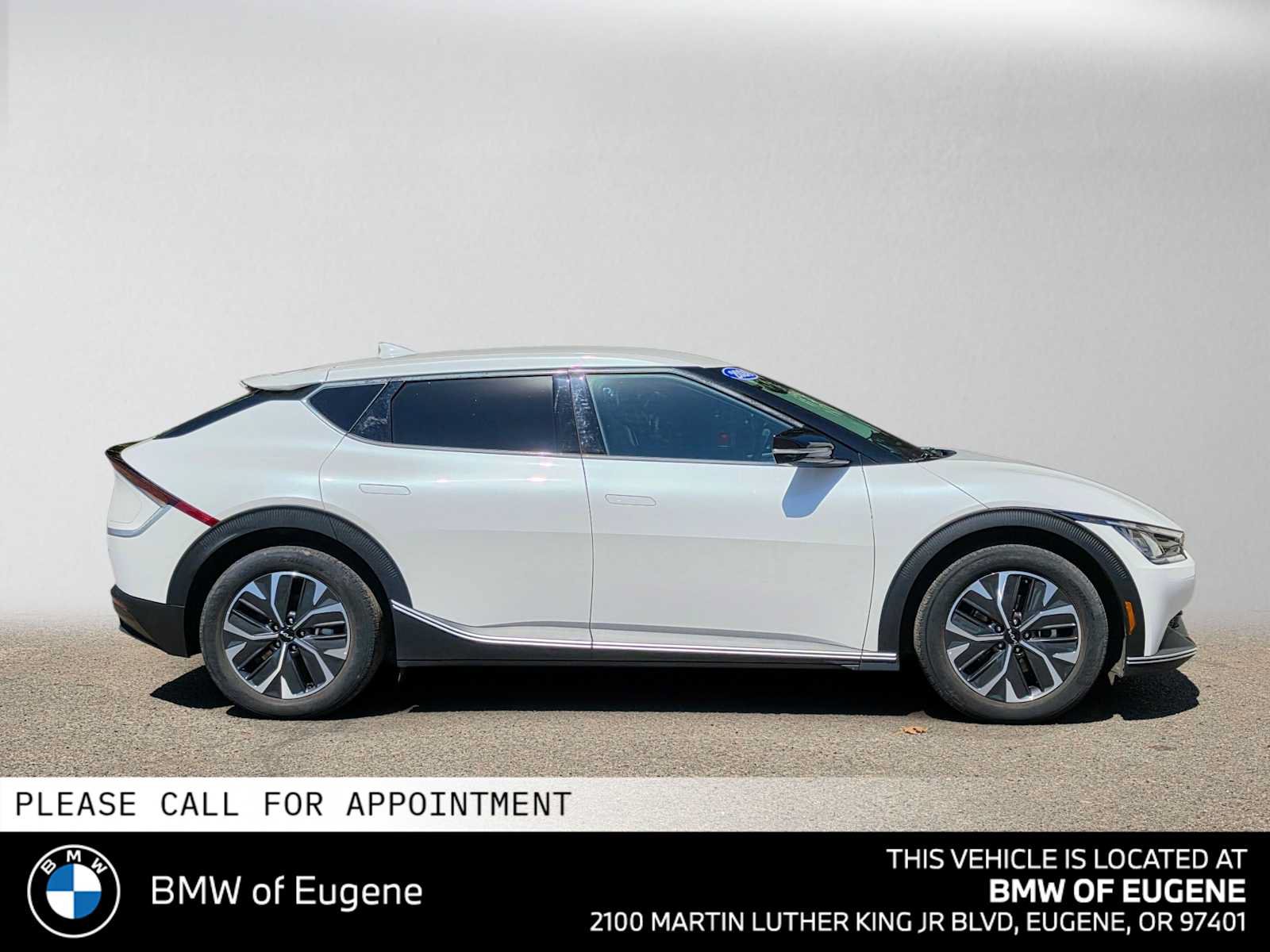 Used 2024 Kia EV6 Light AWD/4WD image 2