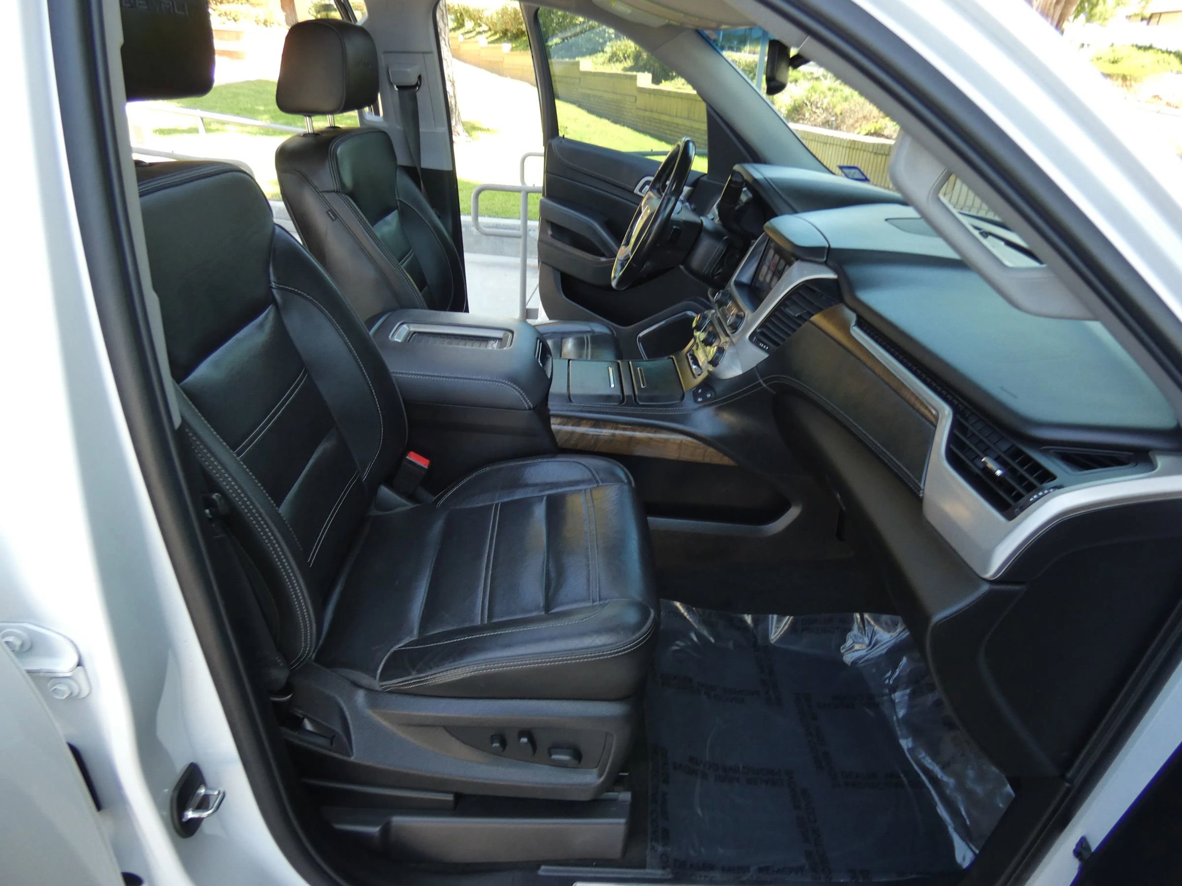 Used 2018 GMC Yukon Denali w/ Denali Ultimate Package image 32