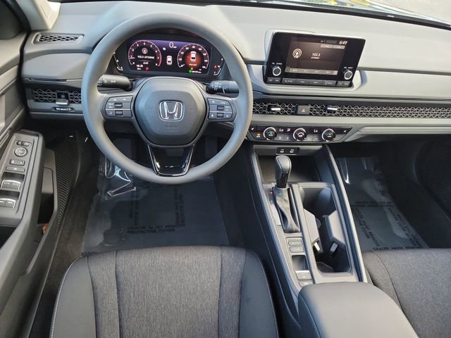 Used 2025 Honda Accord SE image 15