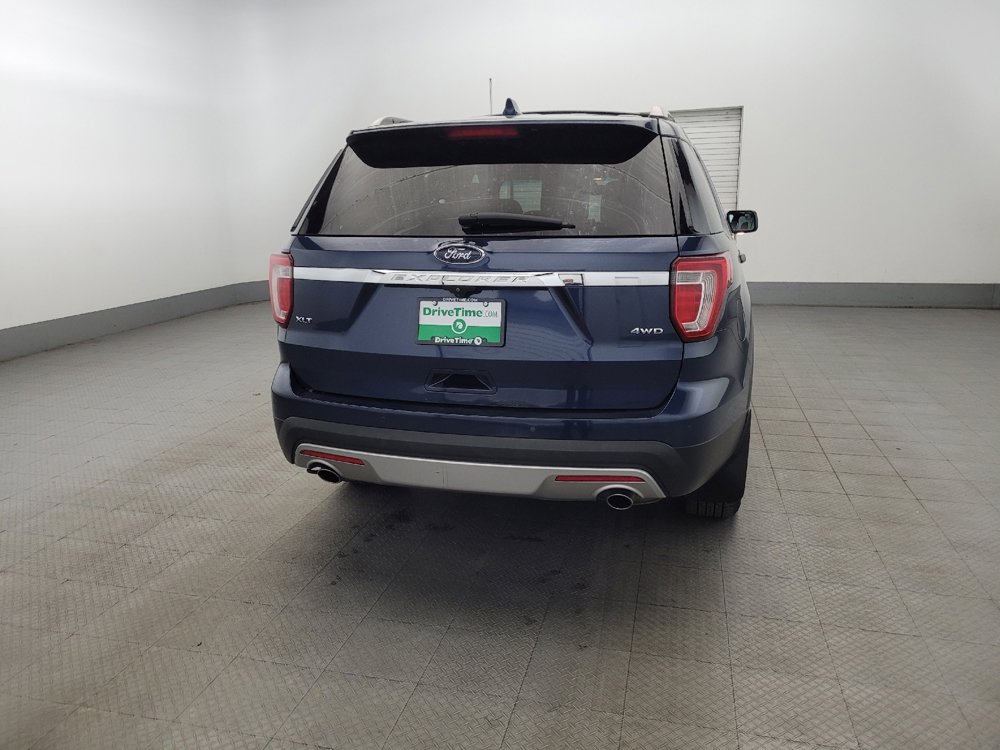 Used 2016 Ford Explorer XLT w/ Equipment Group 201A AWD/4WD image 7