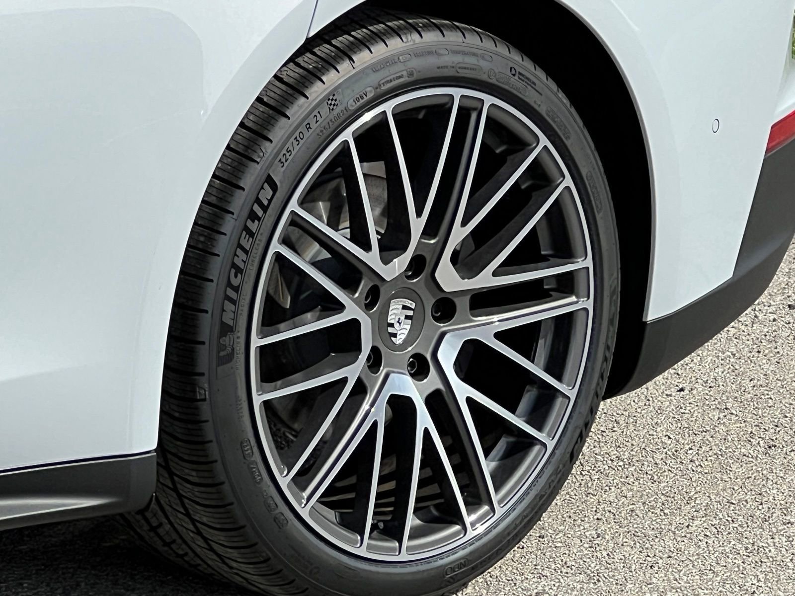 New 2026 Porsche Panamera 4 image 13