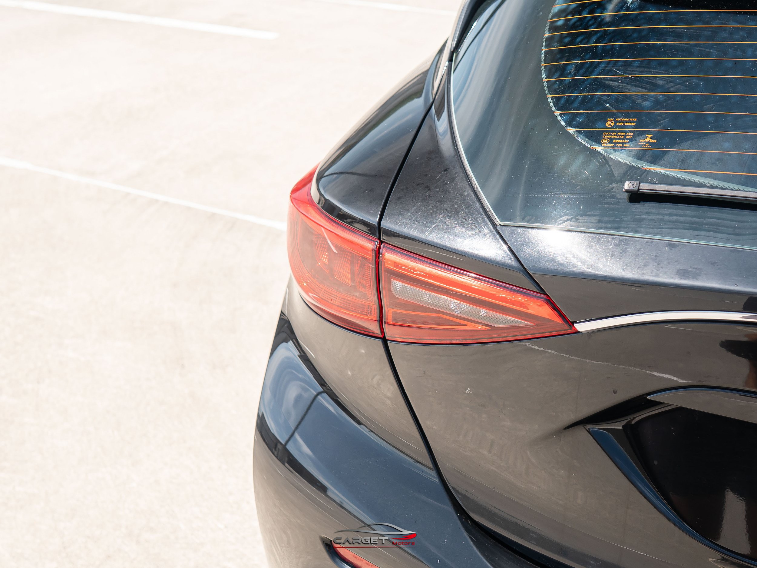 Used 2018 INFINITI QX30 FWD image 36