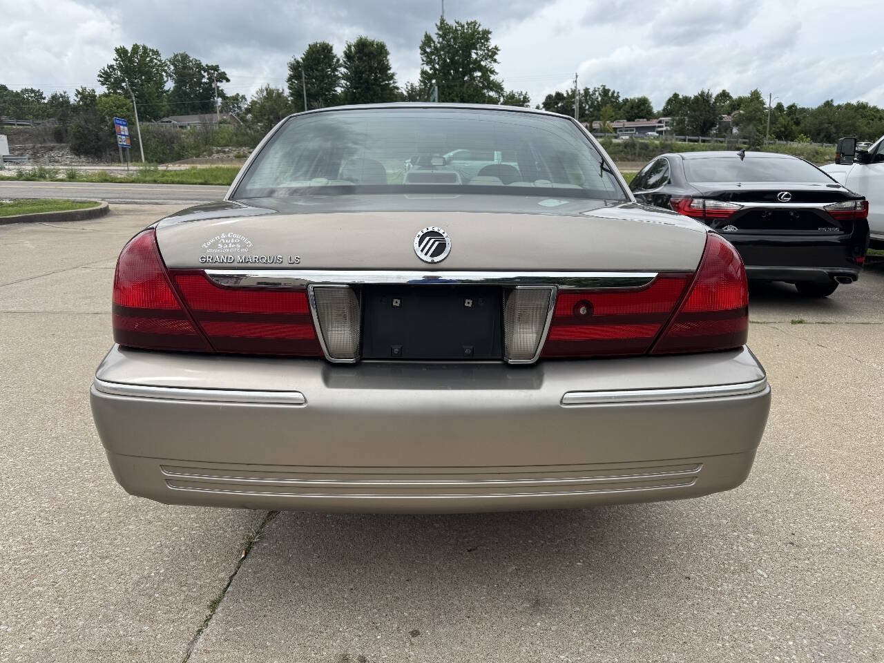 Used 2003 Mercury Grand Marquis LS RWD image 7