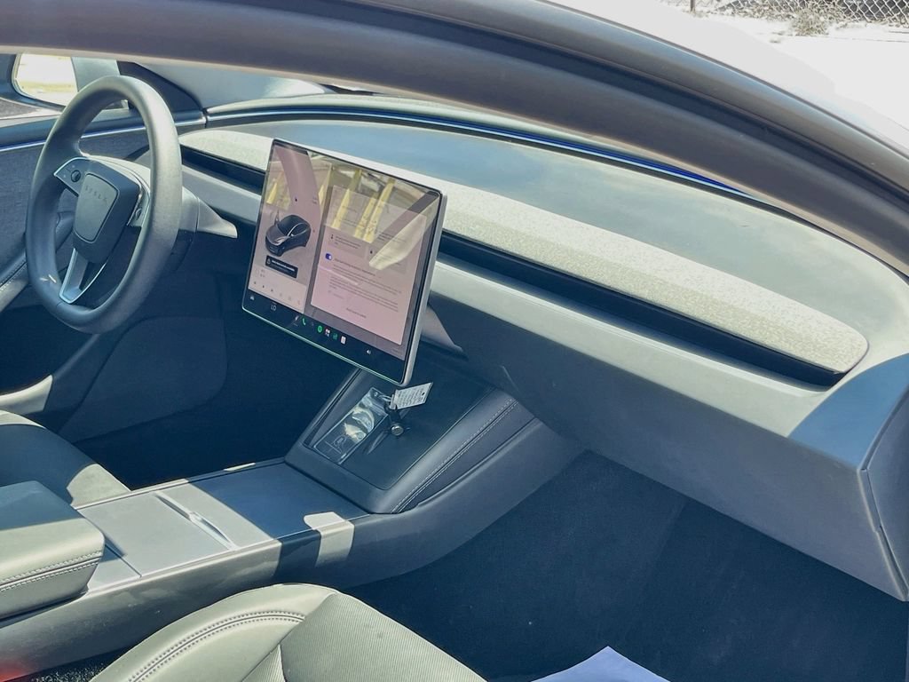 Used 2025 Tesla Model 3 Long Range RWD image 31