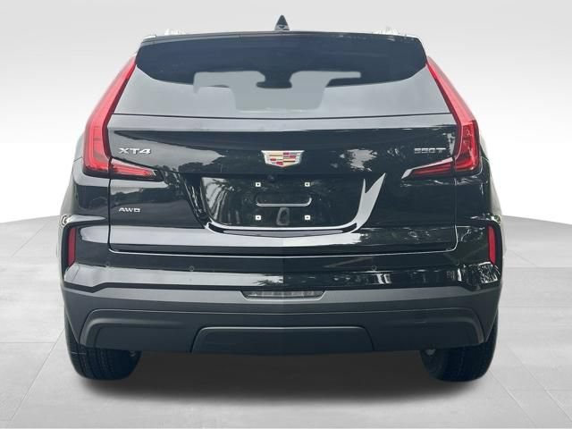 Used 2024 Cadillac XT4 Luxury w/ Cold Weather Package AWD/4WD image 4