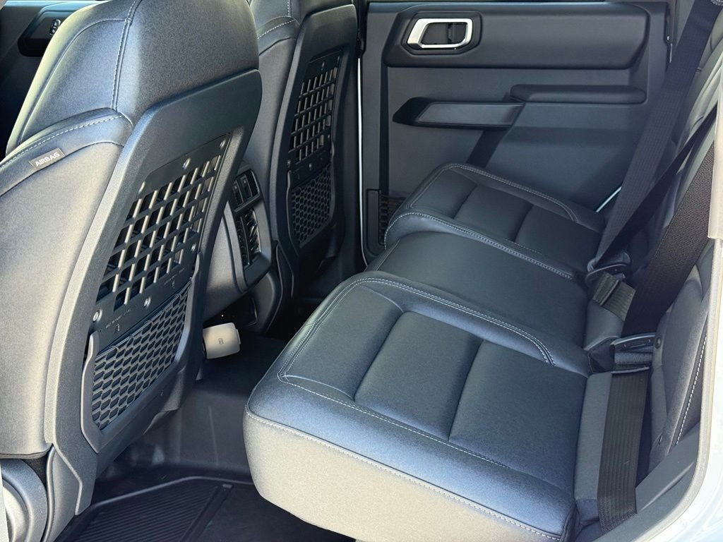 New 2026 Ford Bronco Badlands w/ Sasquatch Package AWD/4WD image 7