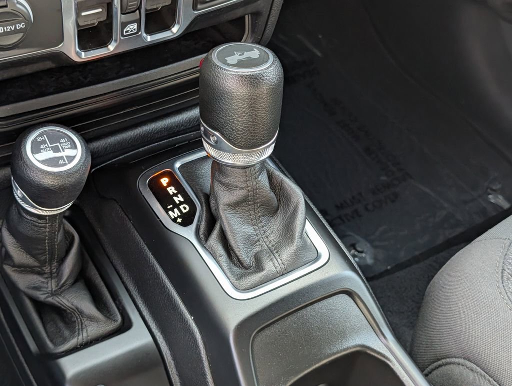 Used 2023 Jeep Wrangler Unlimited w/ Cold Weather Group image 44