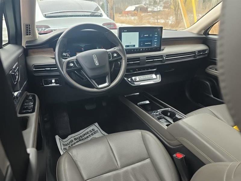 Used 2023 Lincoln Corsair Grand Touring w/ Equipment Group 301A image 5