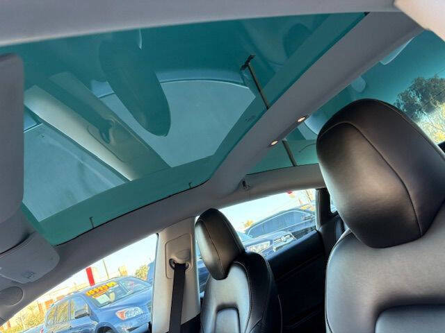 Used 2019 Tesla Model 3 Long Range AWD/4WD image 19