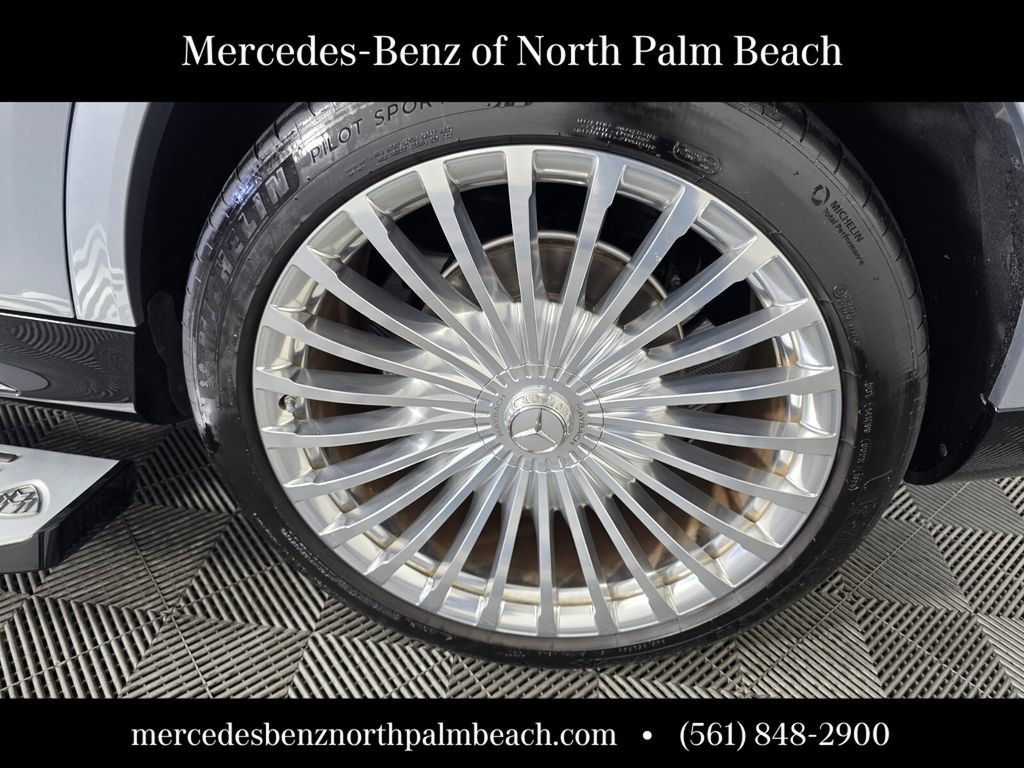 Used 2022 Mercedes-Benz Maybach GLS 600 4MATIC image 19