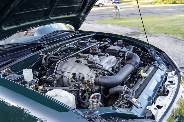 Used 2001 MAZDA MX-5 Miata RWD image 24