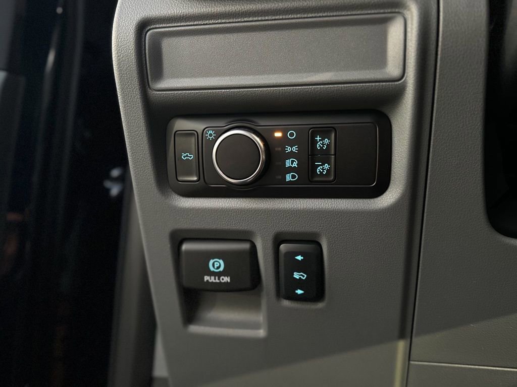 New 2025 Ford F150 Lightning XLT image 54