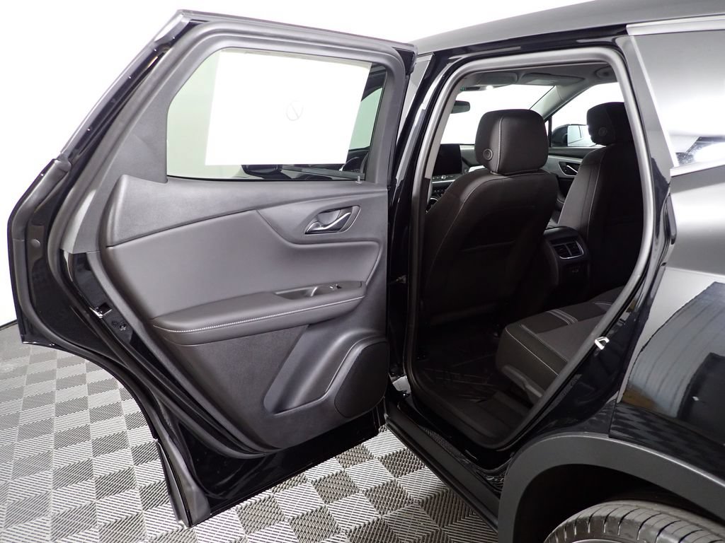 New 2026 Chevrolet Blazer LT w/ LPO, Floor Liner Package AWD/4WD image 32