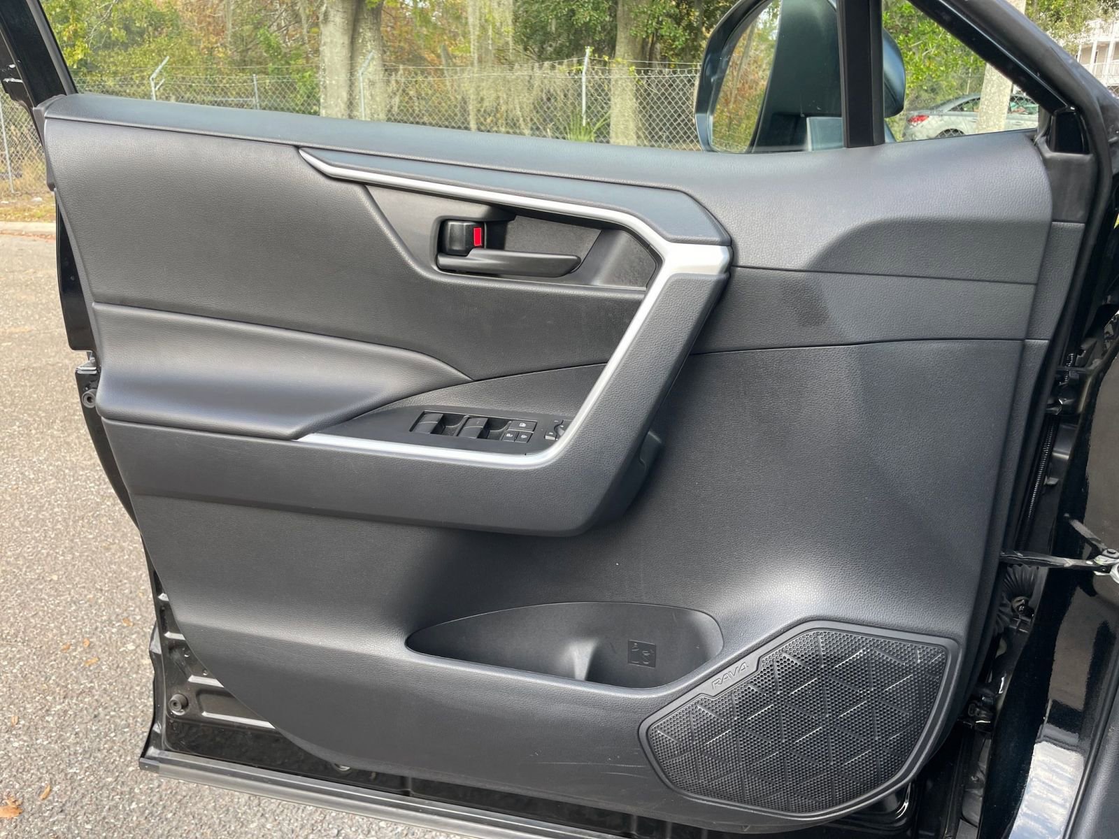 Used 2025 Toyota RAV4 LE image 20