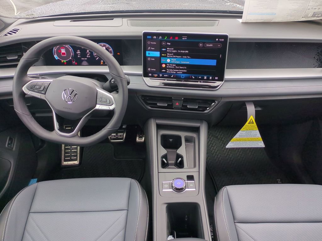 New 2026 Volkswagen Tiguan SE R-Line image 30