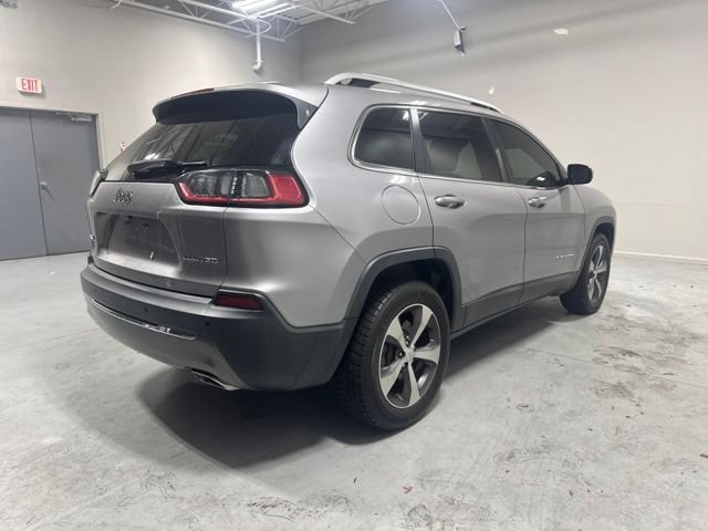 Used 2019 Jeep Cherokee Limited AWD/4WD image 5