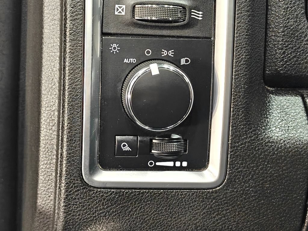Used 2024 RAM 1500 Classic Warlock AWD/4WD image 38