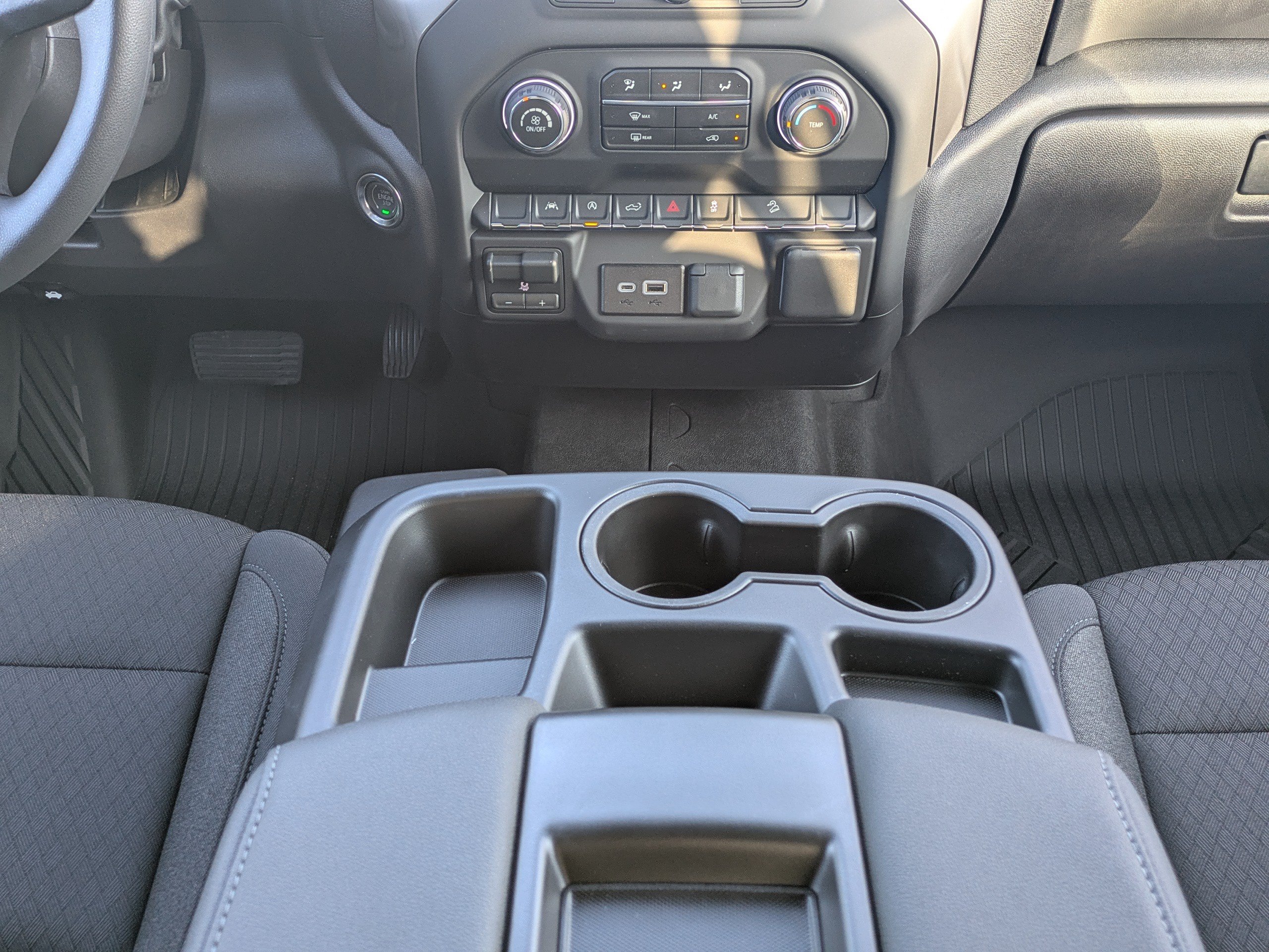 New 2026 Chevrolet Silverado 1500 Custom Trail Boss w/ LPO, Dark Essentials Package AWD/4WD image 19