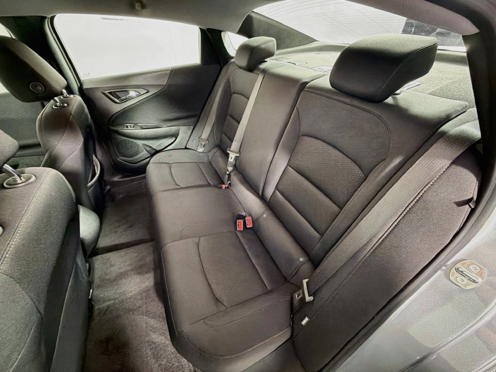 Used 2023 Chevrolet Malibu RS FWD image 22