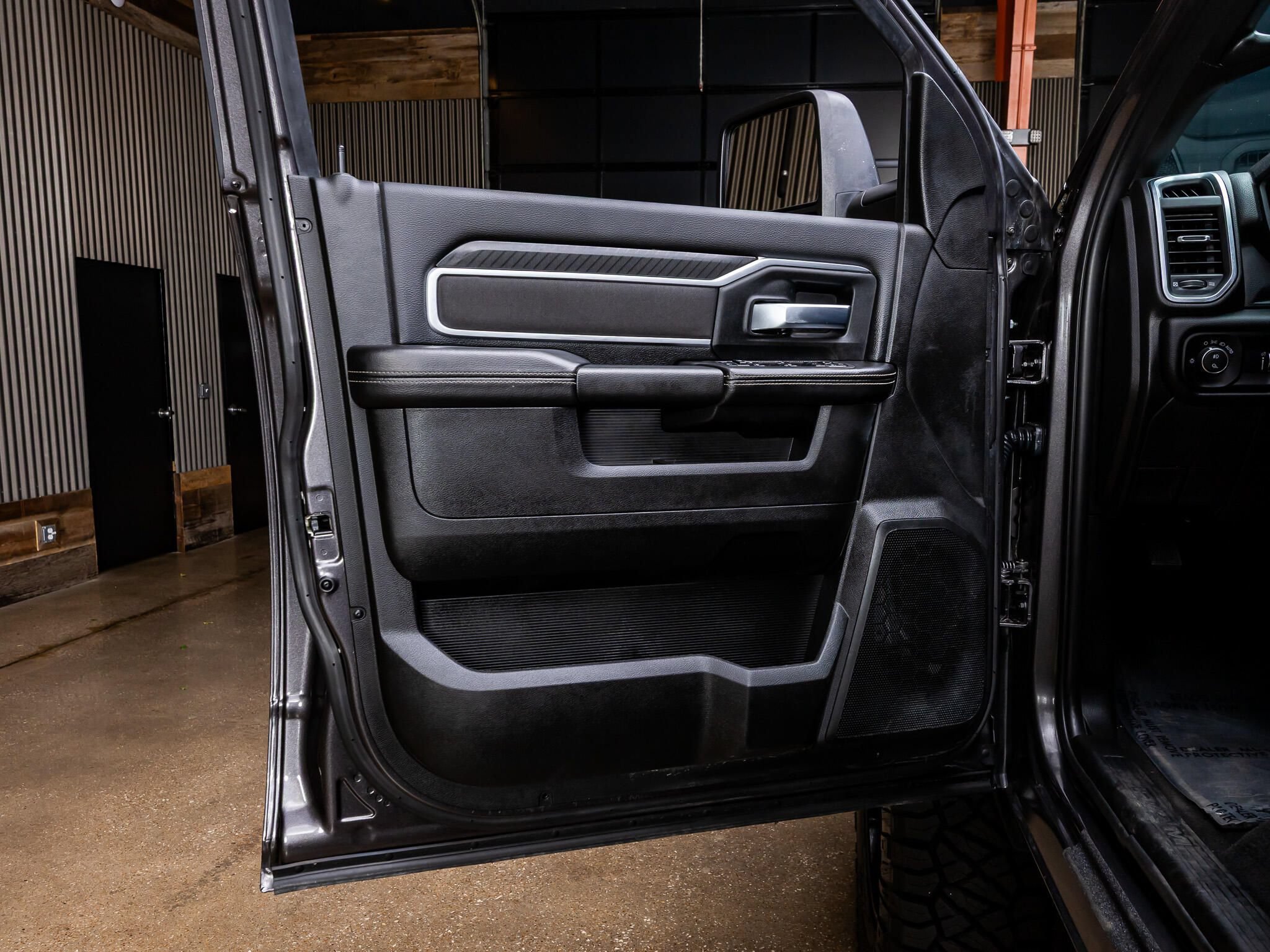 Used 2026 RAM 2500 Big Horn AWD/4WD image 32