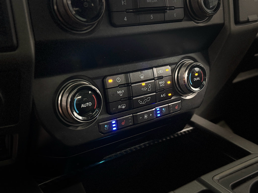 Used 2019 Ford F150 Raptor w/ Equipment Group 802A Luxury AWD/4WD image 23