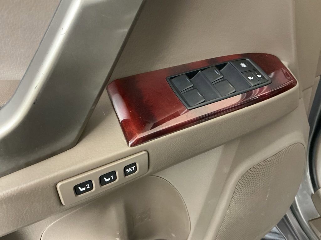 Used 2013 Lexus GX 460 image 20