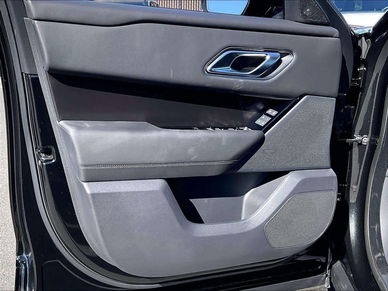 New 2026 Land Rover Range Rover Velar Belgravia AWD/4WD image 24