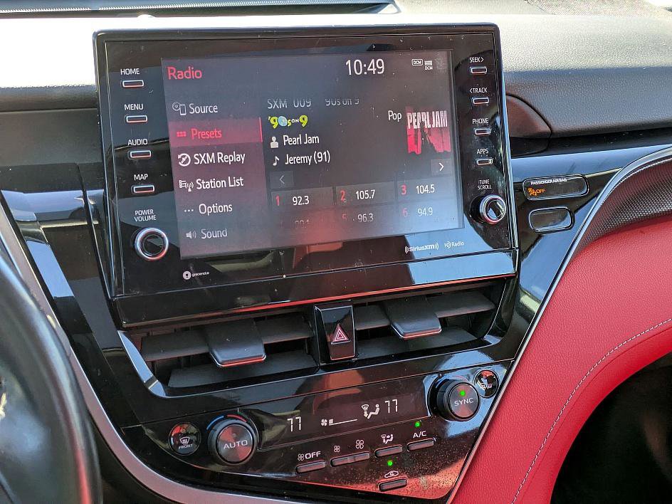 Used 2021 Toyota Camry XSE image 23