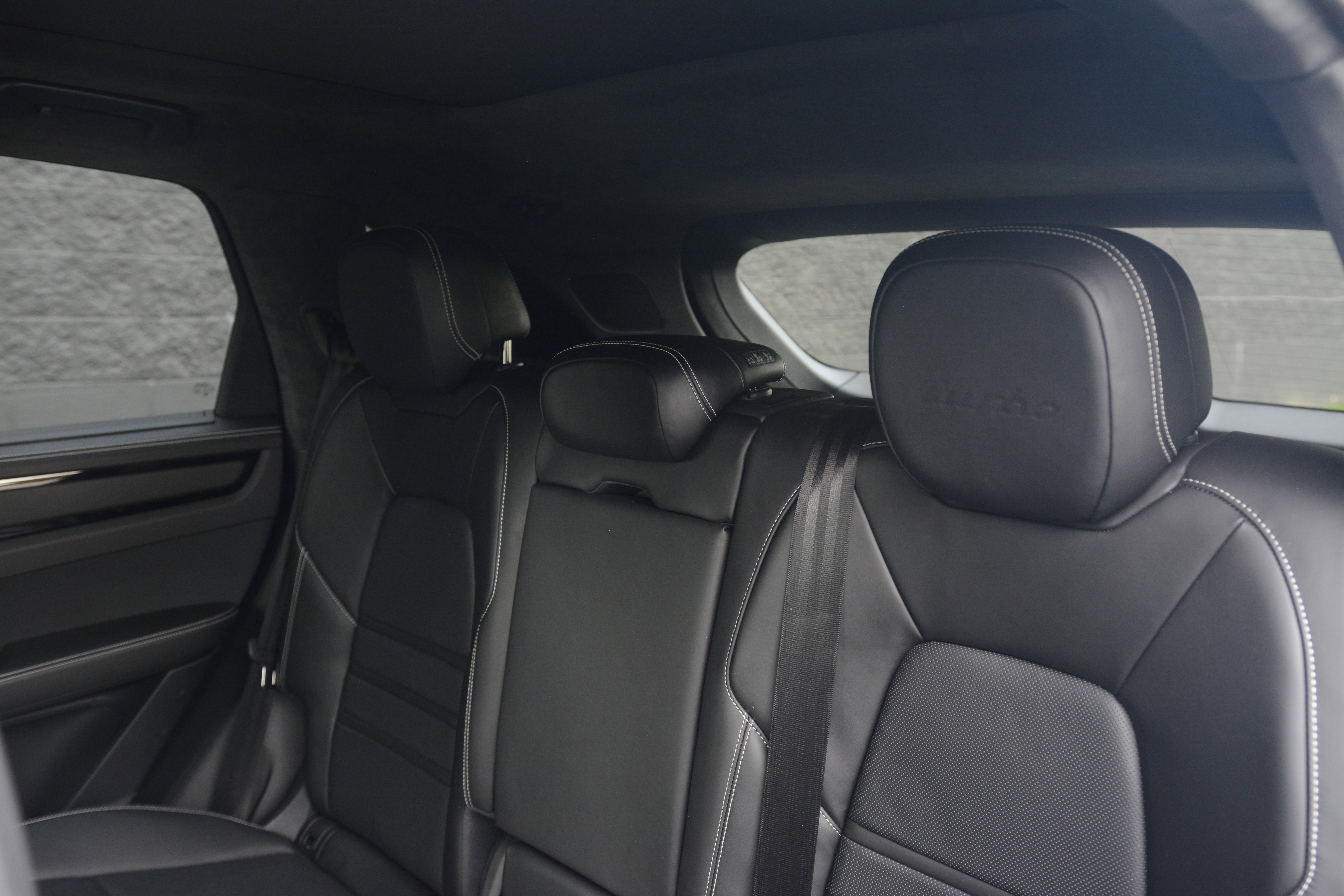 Certified 2023 Porsche Cayenne Turbo image 34