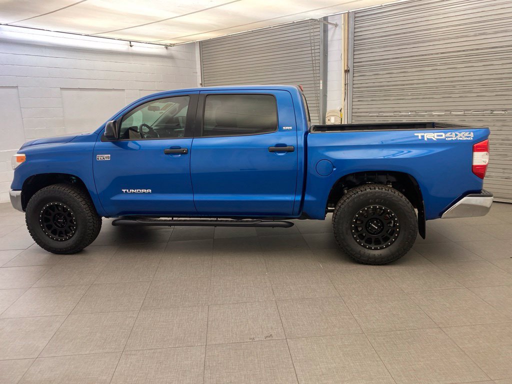Used 2017 Toyota Tundra SR5 w/ TRD Off Road Package AWD/4WD image 5