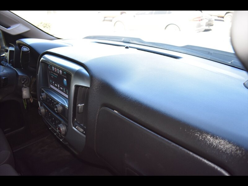 Used 2018 Chevrolet Silverado 2500 LT AWD/4WD image 35