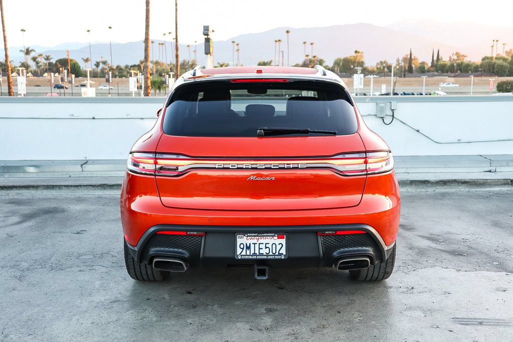 Used 2024 Porsche Macan AWD/4WD image 8