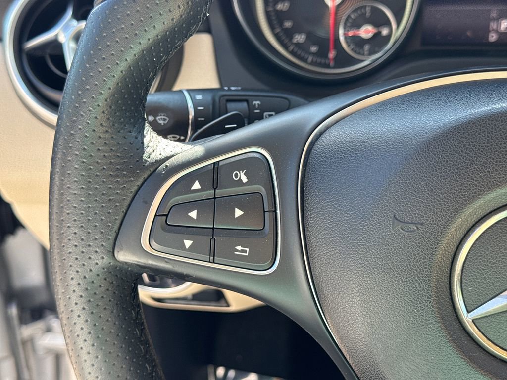 Used 2018 Mercedes-Benz GLA 250 image 25