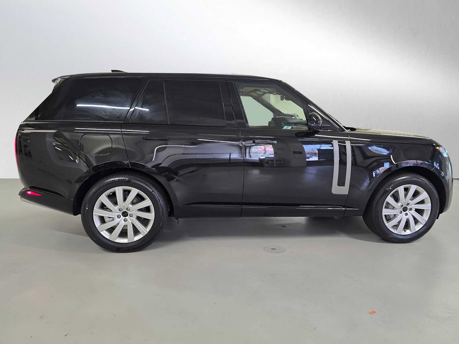 New 2026 Land Rover Range Rover SE AWD/4WD image 6