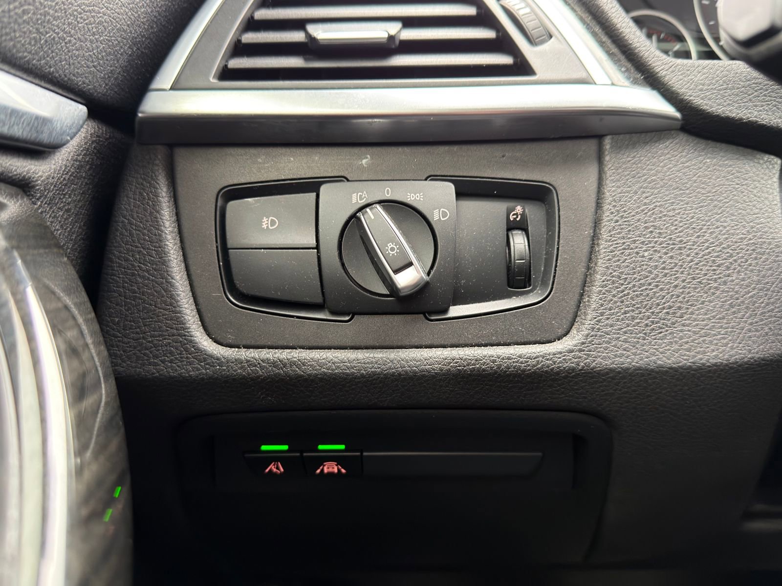 Used 2019 BMW 430i Coupe w/ M Sport Package image 17