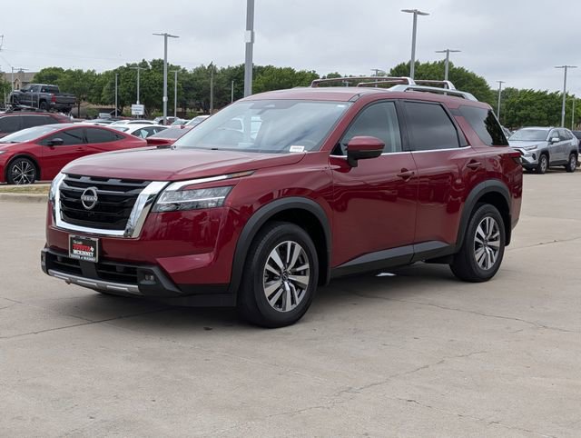 Used 2023 Nissan Pathfinder SL image 9