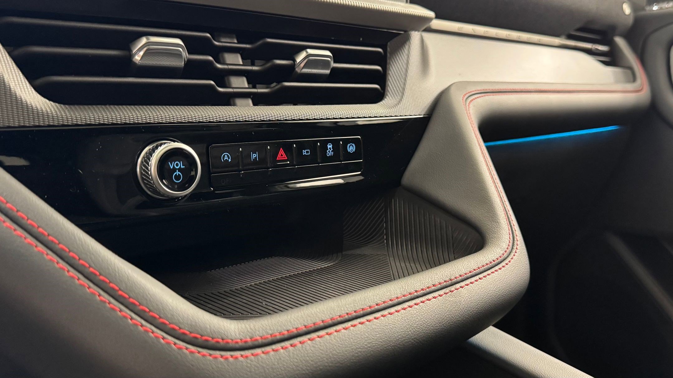 New 2026 Ford Explorer ST-Line w/ ST-Line Street Pack image 30