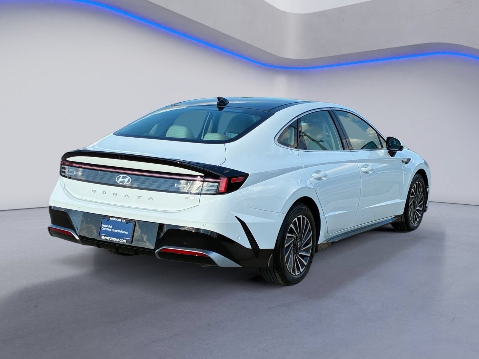 Certified 2026 Hyundai Sonata Limited FWD image 6