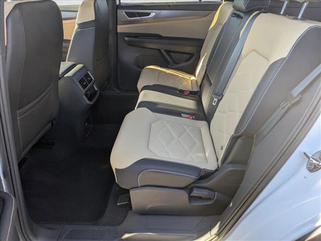 Used 2024 Volkswagen Atlas Cross Sport SE image 21