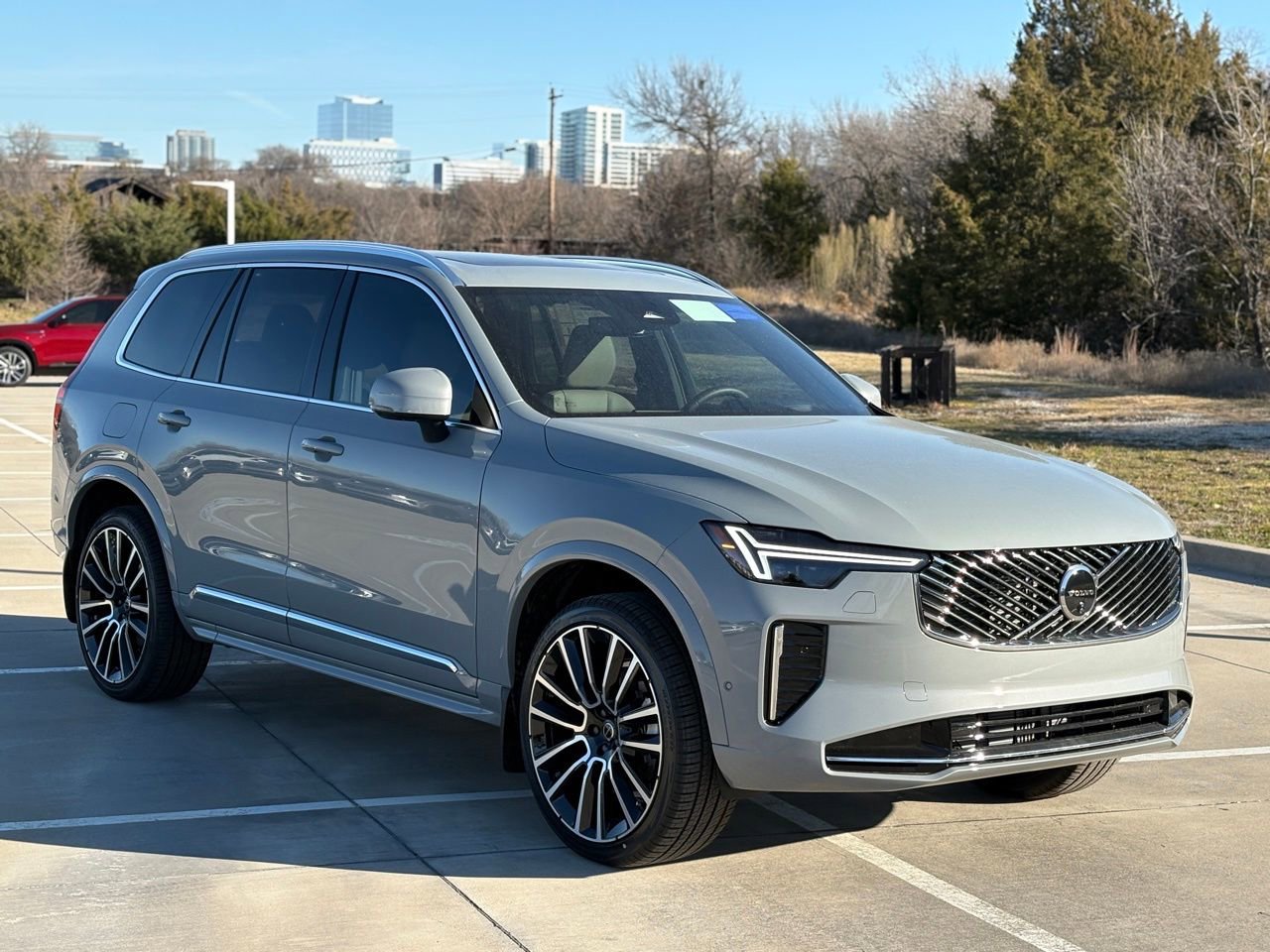 New 2026 Volvo XC90 B5 Ultra w/ Protection Package Premier image 4