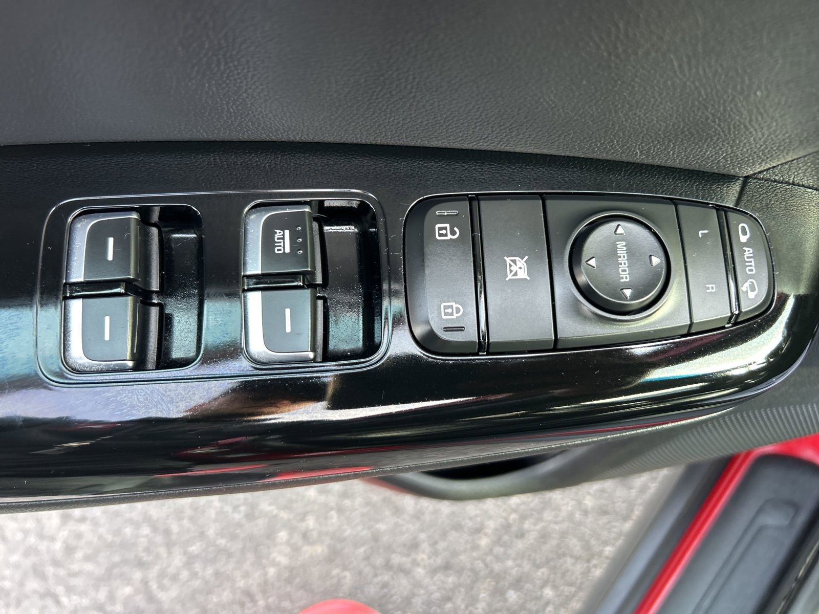 Used 2020 Kia Sportage EX image 23