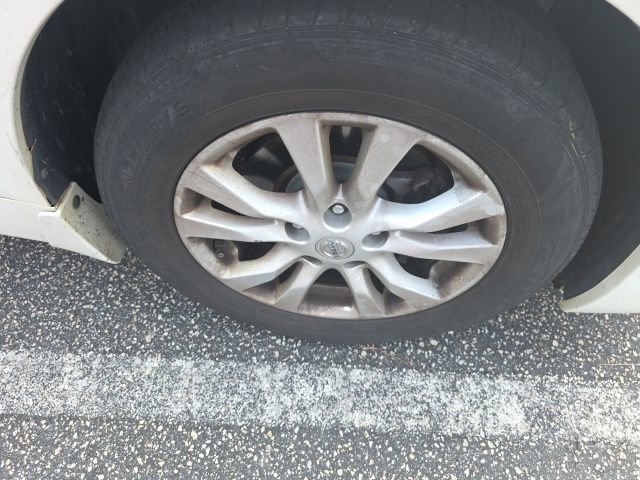 Used 2014 Nissan Altima 2.5 S w/ Sport Value Package image 5