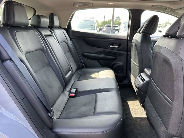 Used 2024 Nissan Ariya AWD image 13