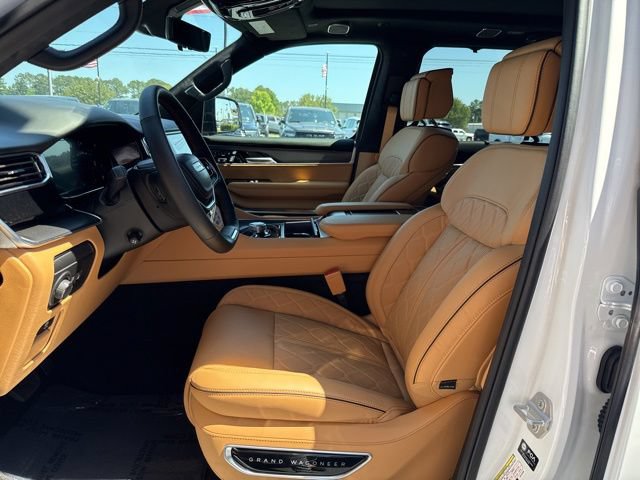New 2026 Jeep Grand Wagoneer Summit AWD/4WD image 9