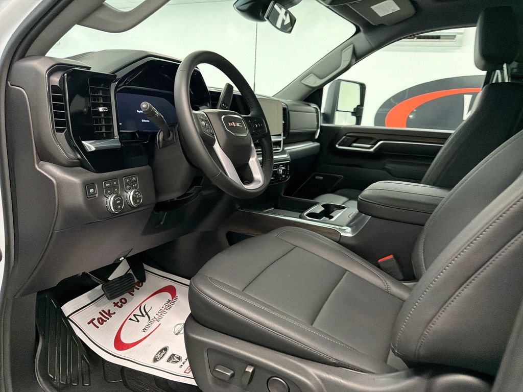 Used 2026 GMC Sierra 2500 SLT w/ SLT Premium Package AWD/4WD image 11